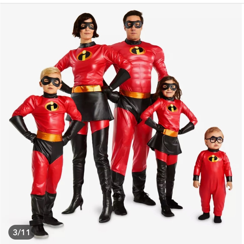 Matching Halloween family costumes: the incredibles
